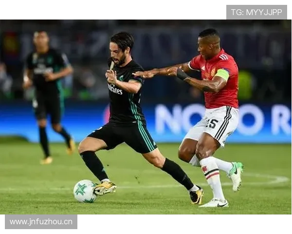 巴黎圣日耳曼中场结构隐患:从连接到断裂,比赛表现稳定性面临考验