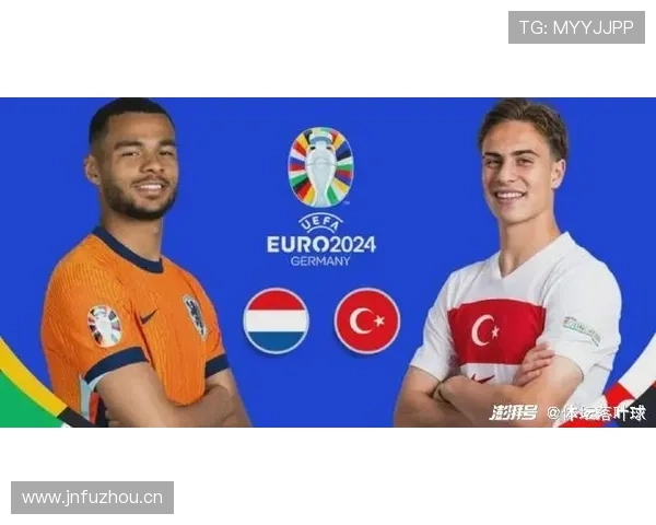 库杜斯中场与边锋切换的战术角色分析