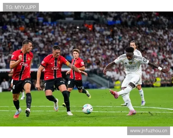 皇马从争冠领跑到追赶者，近期表现波动是否影响赛季走势