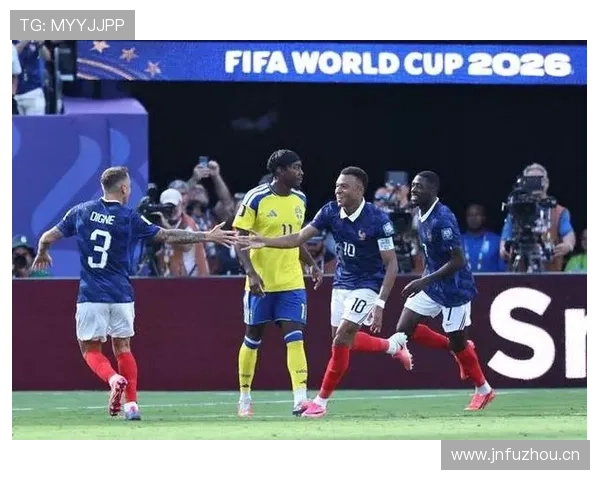 世界杯32强赛法国完胜瑞典，三球大胜锁定晋级席位